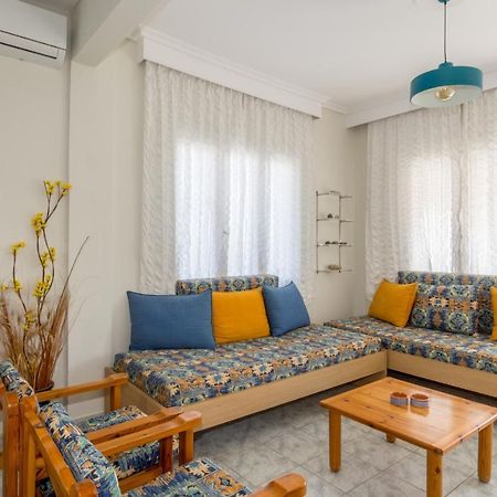 Chalkidiki Beachfront Apartment ネア・イラクリア エクステリア 写真