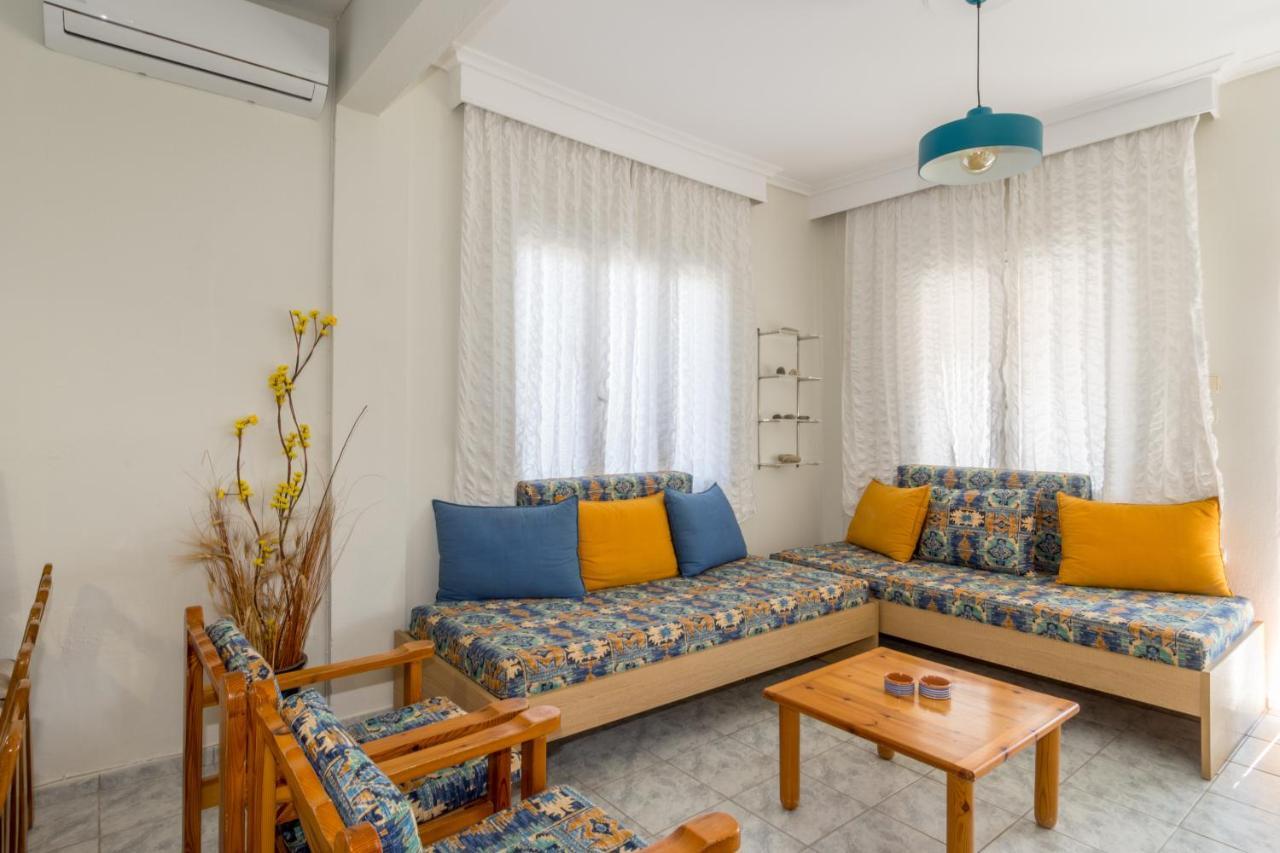 Chalkidiki Beachfront Apartment ネア・イラクリア エクステリア 写真